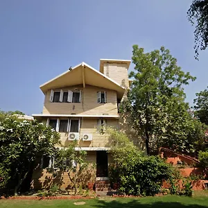 Guest house Ambavgarh Retreat, Udaipur